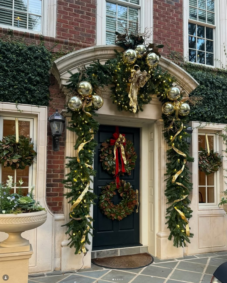 Holiday Décor & Greenery